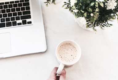 MK体育平台-任航争顶肘击，马宁判给玉昆点球，恩里克主罚中柱弹出