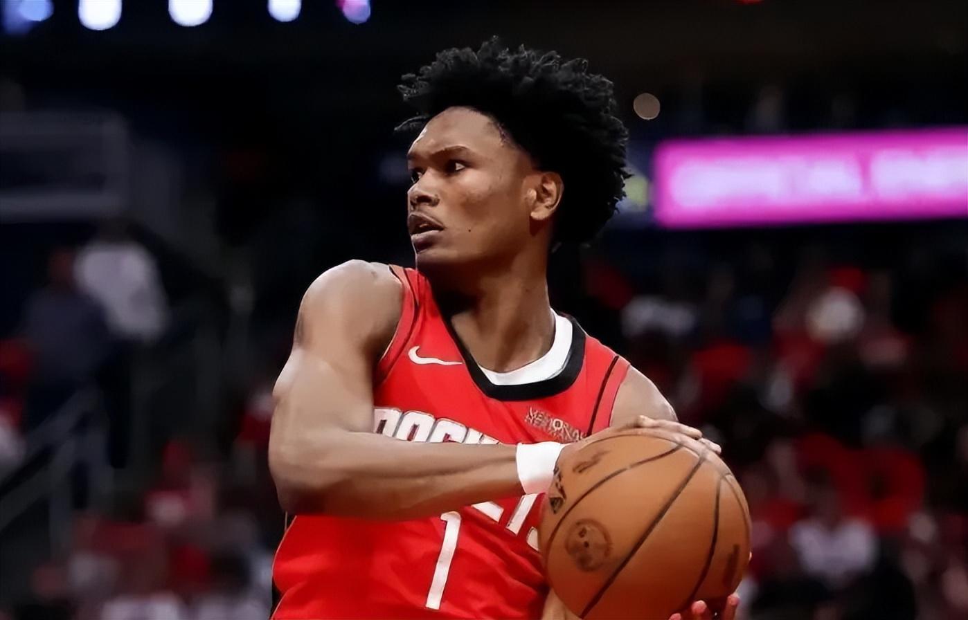 MK体育-火箭4小将再曝弊端！伊森阿门运球真垮，史密斯神经刀，申京撅腚