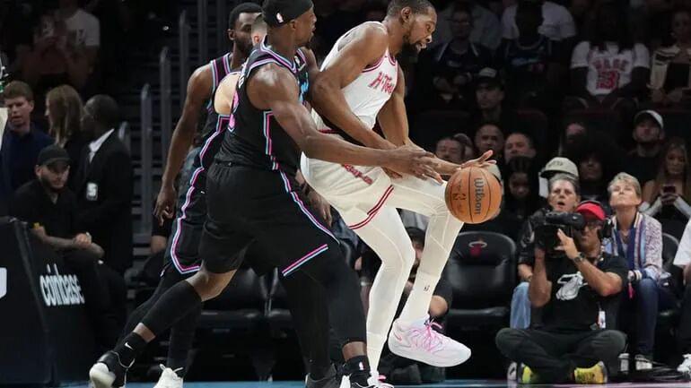 MK体育平台-火箭输给热：乌度卡又输斯波教练